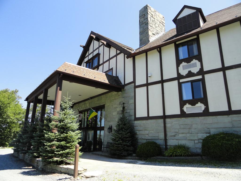 4 Seasons At Beech Mountain Hotel Bagian luar foto