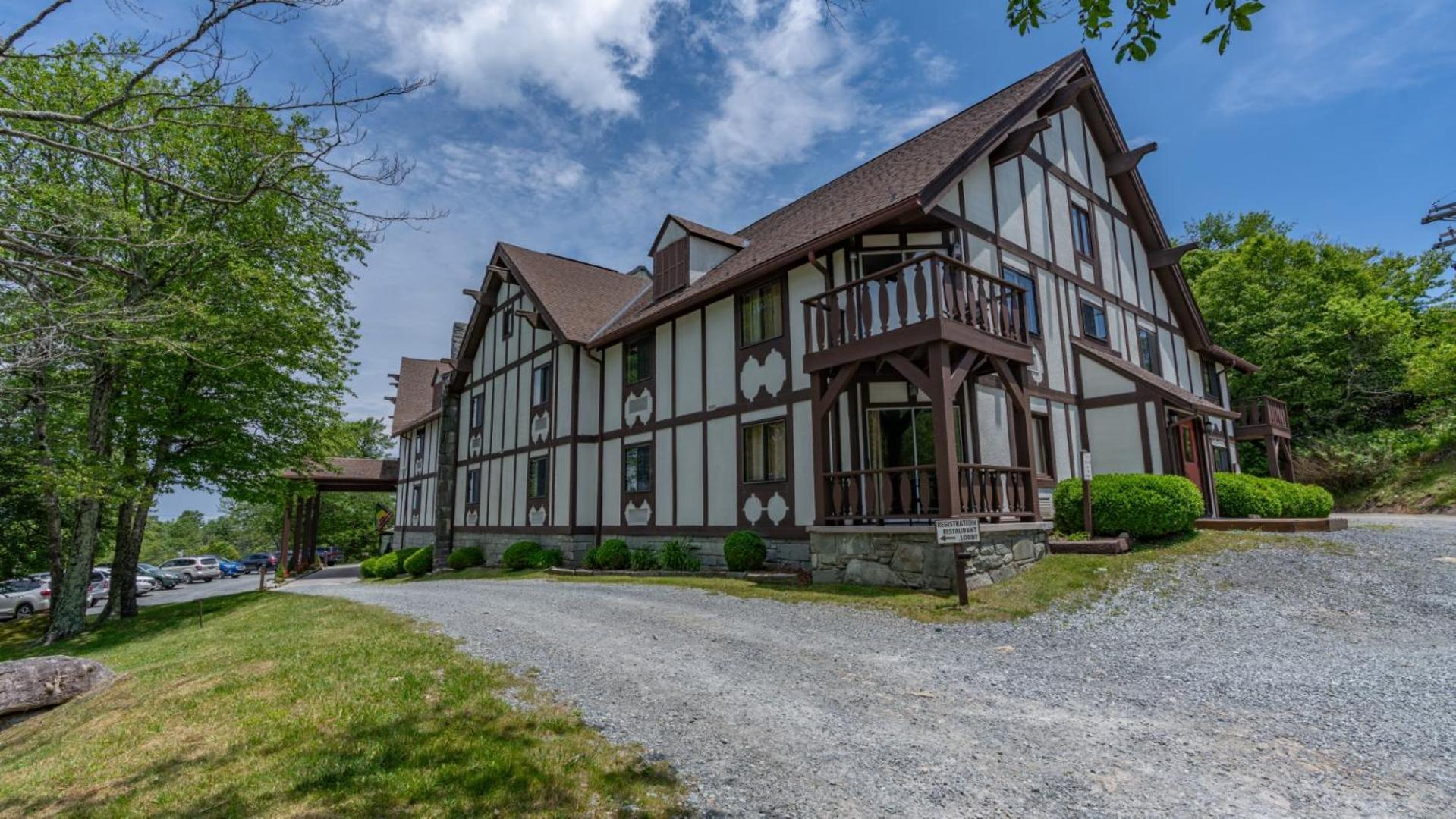 4 Seasons At Beech Mountain Hotel Bagian luar foto
